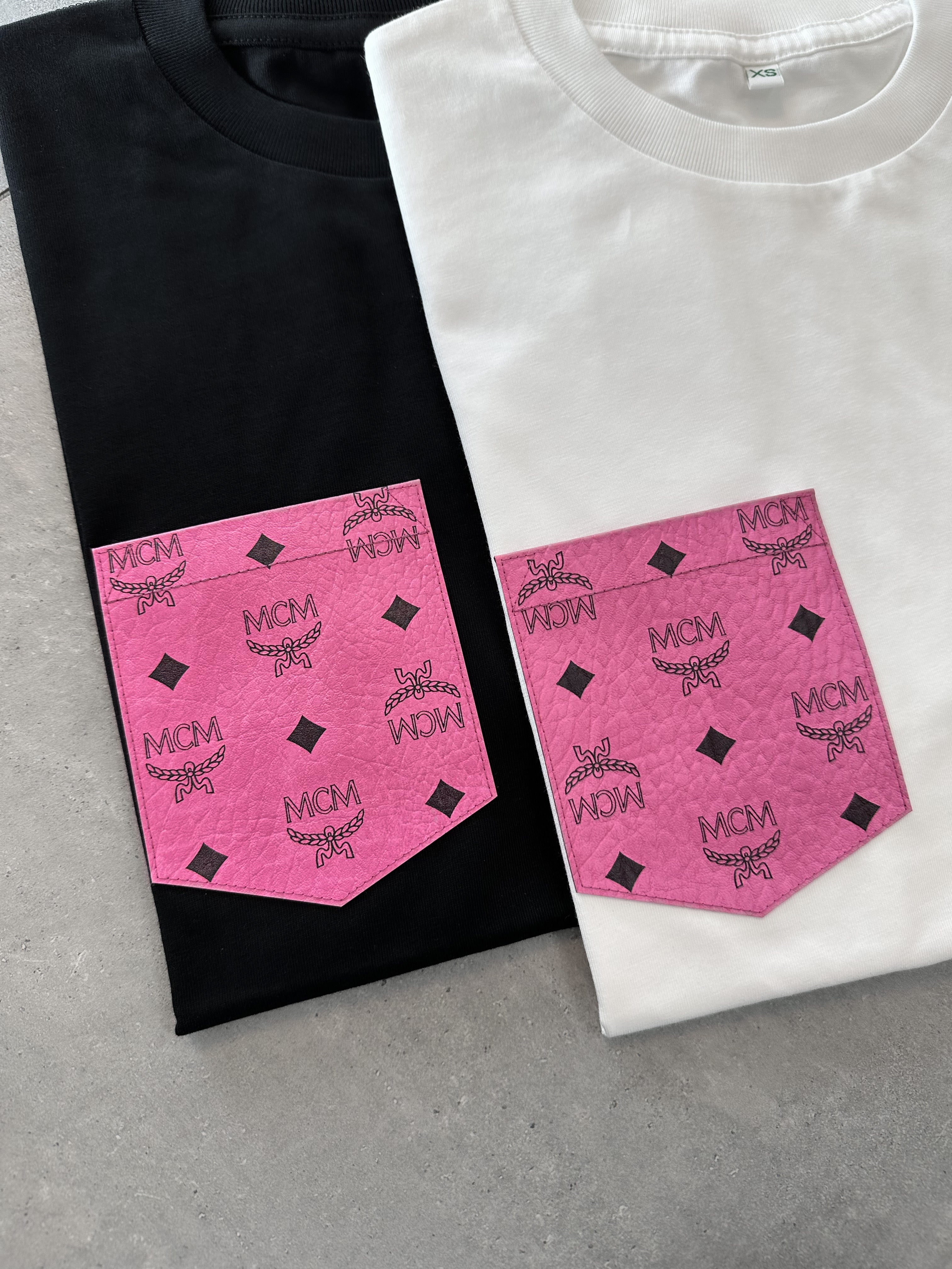 Unisex Pink Pocketshirt