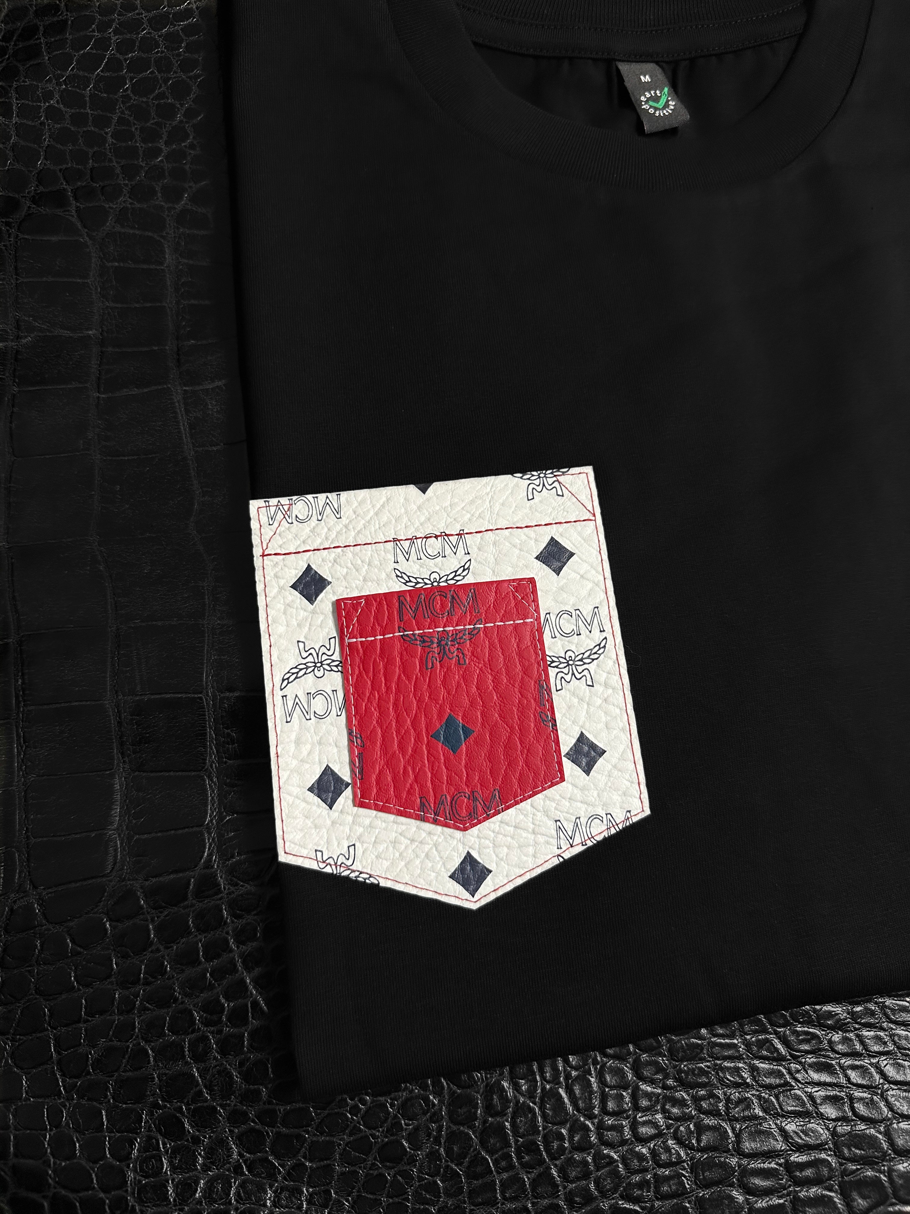 Double Pocketshirt (white/red)