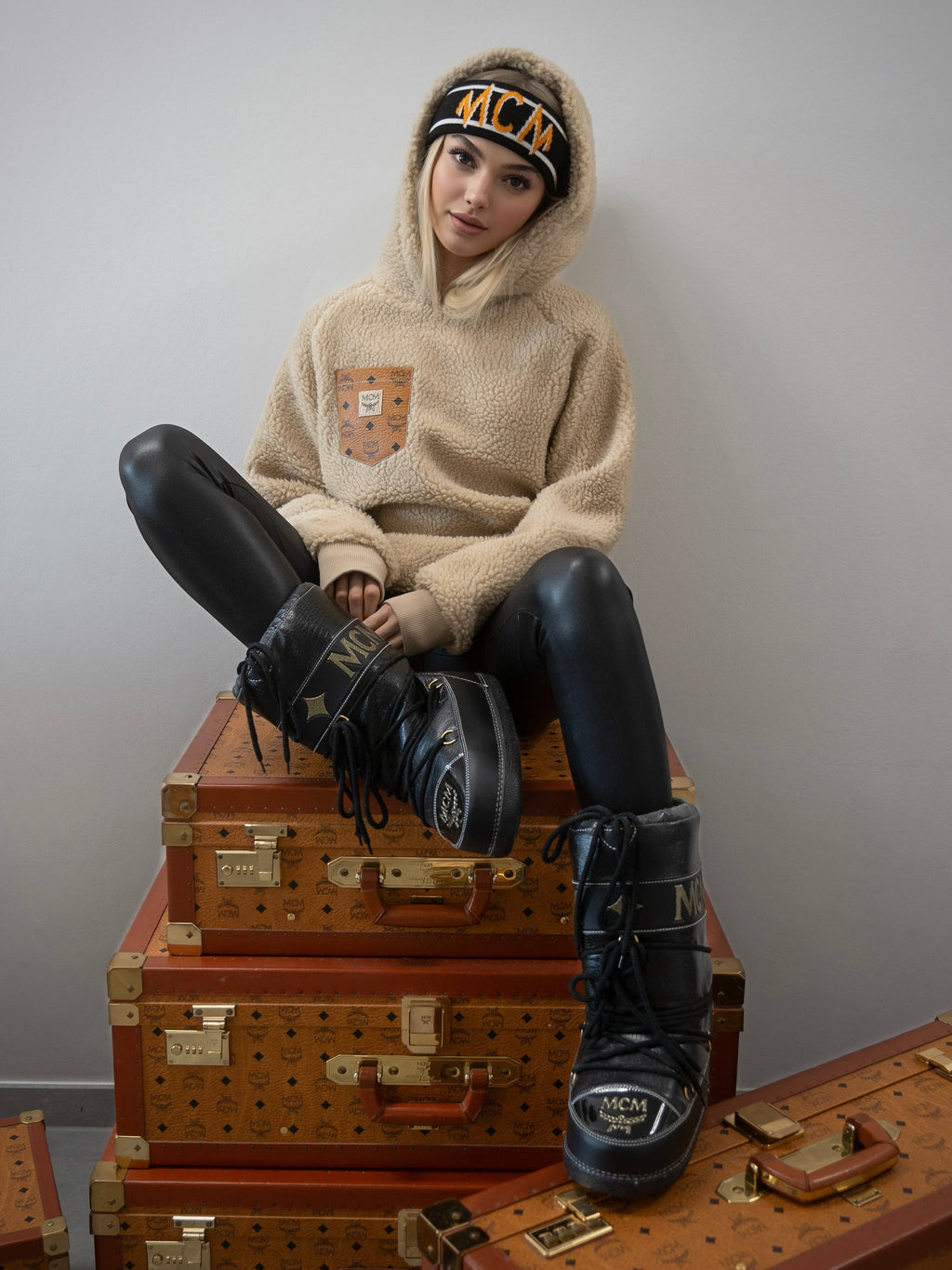 Unisex Teddy Hoody (4 Farben)