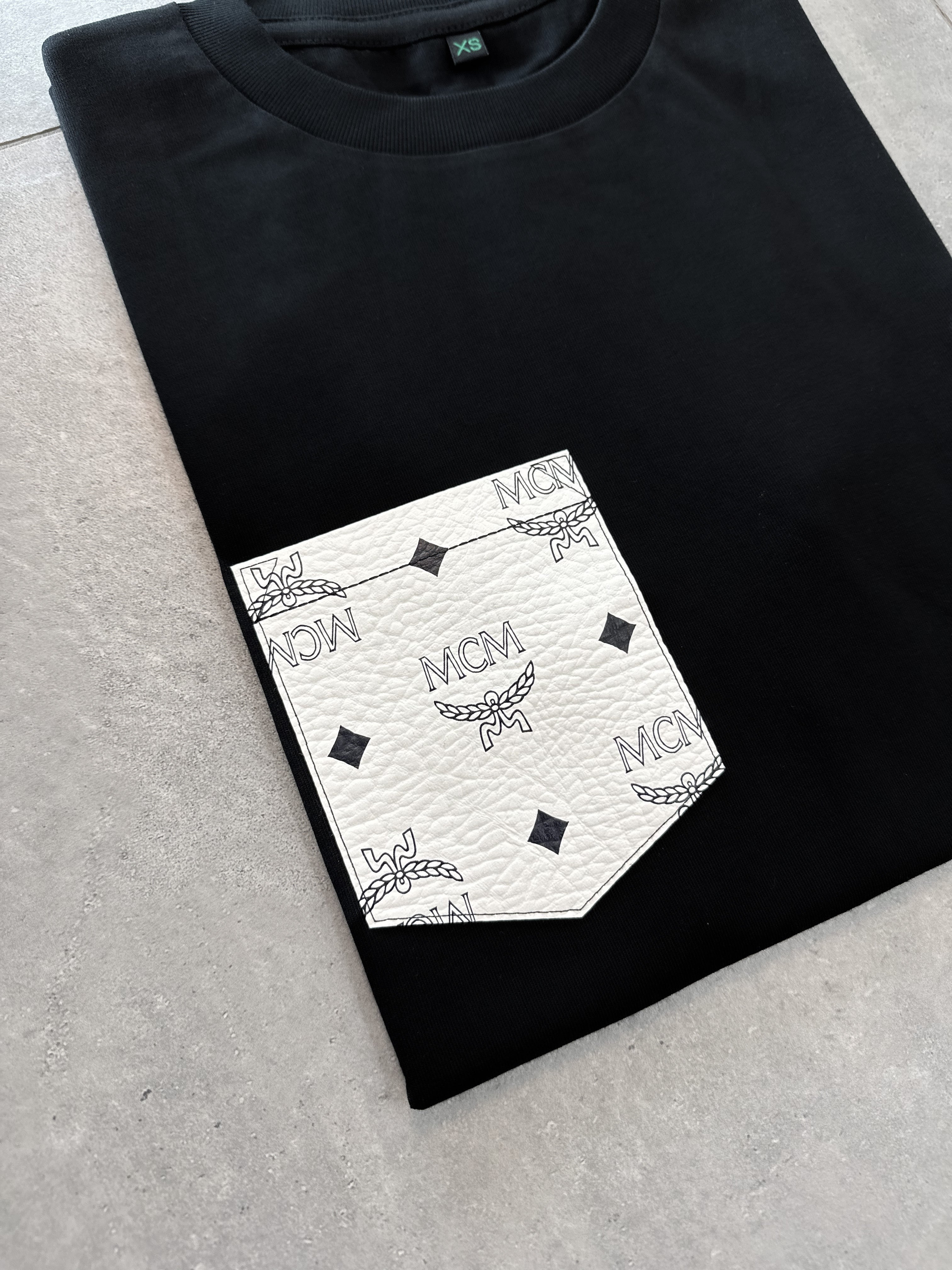 Frauen WHITE Pocketshirt (UNISEX oder Short)