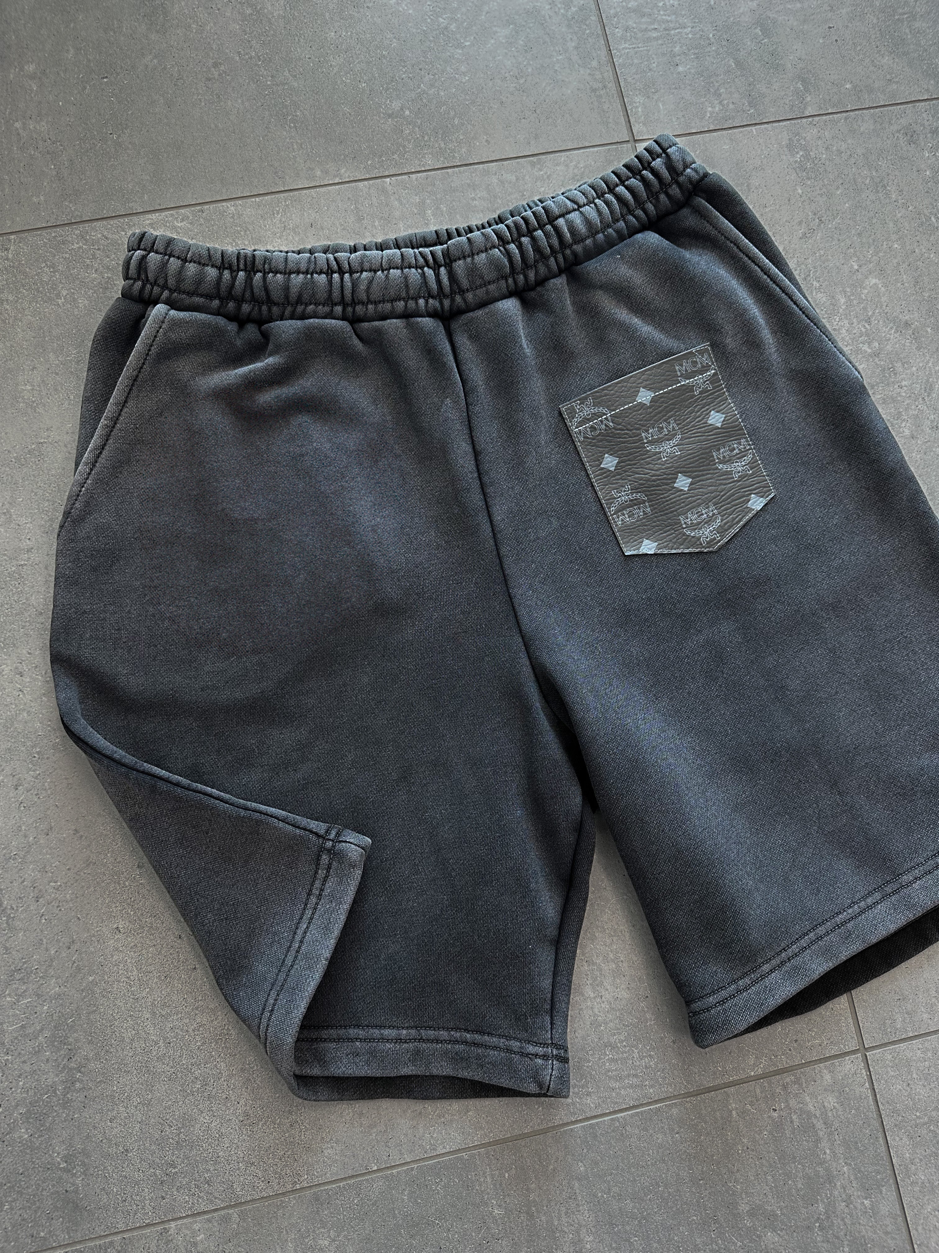 HERREN Washed Shorts (Black)