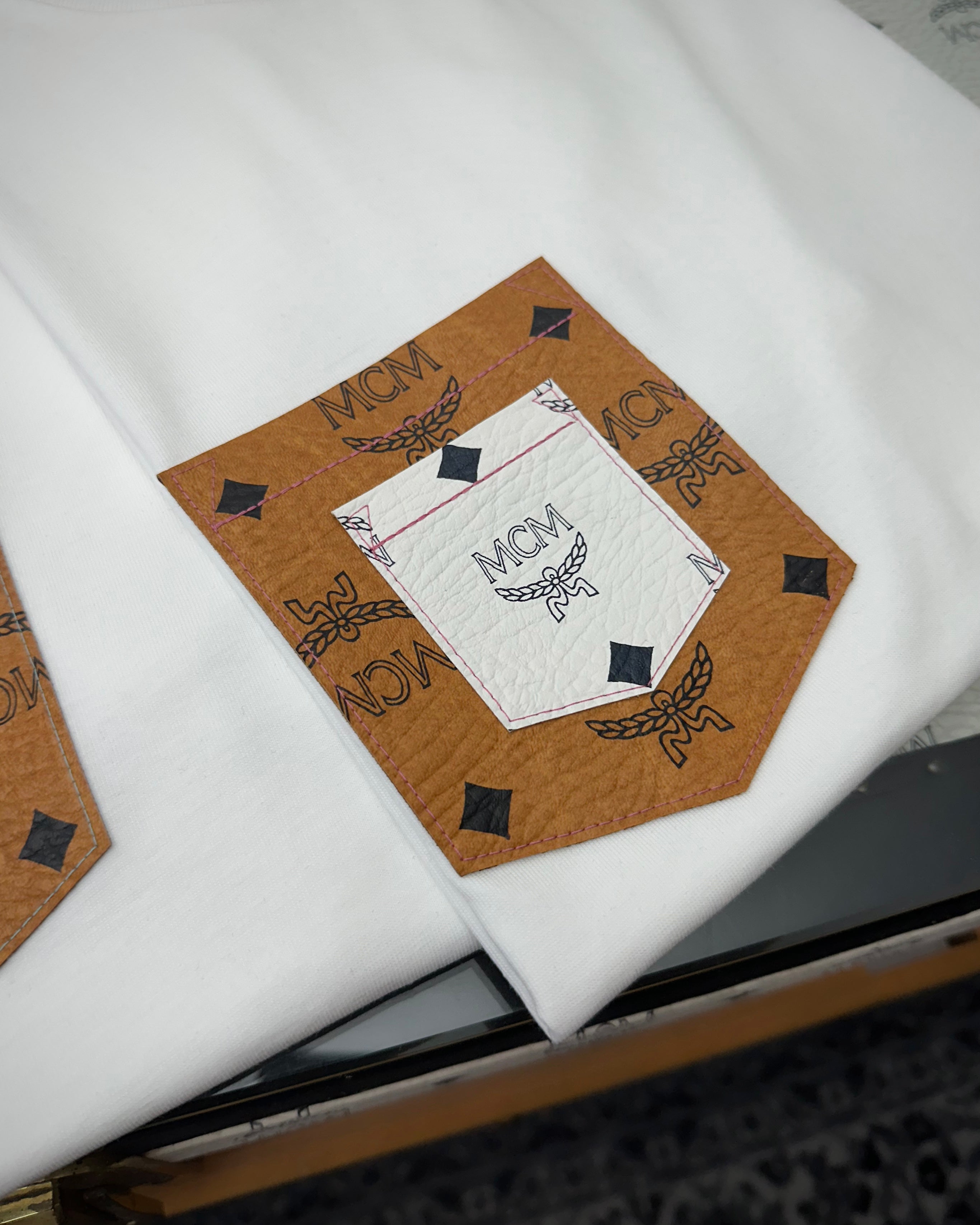 1 x Pocketshirt + SECRET SHIRT