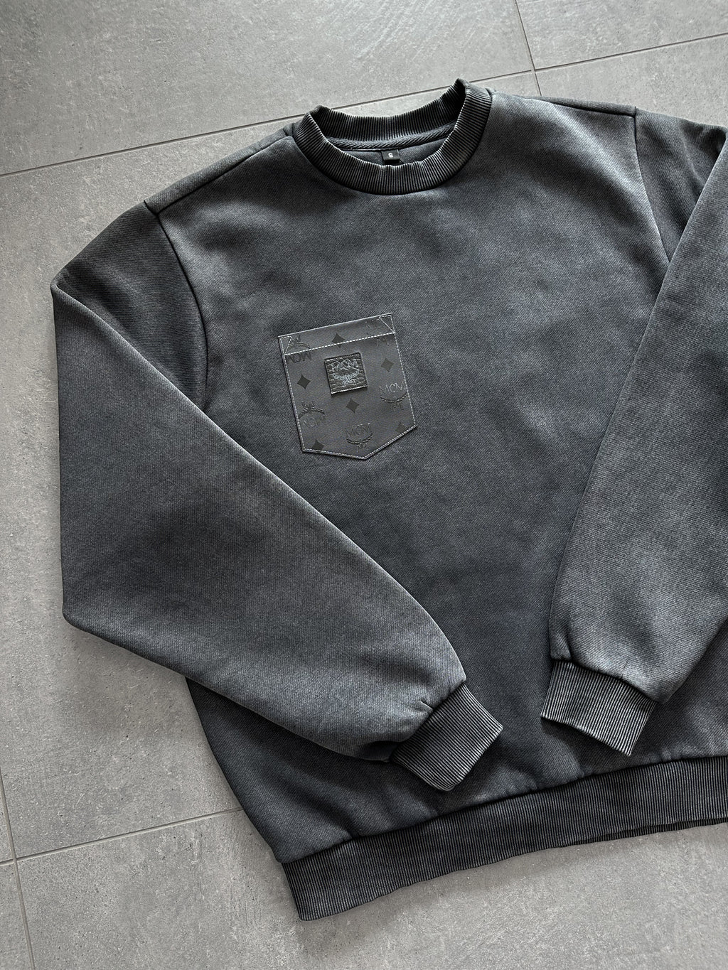 UNISEX Washed Sweatshirt (schwarz)