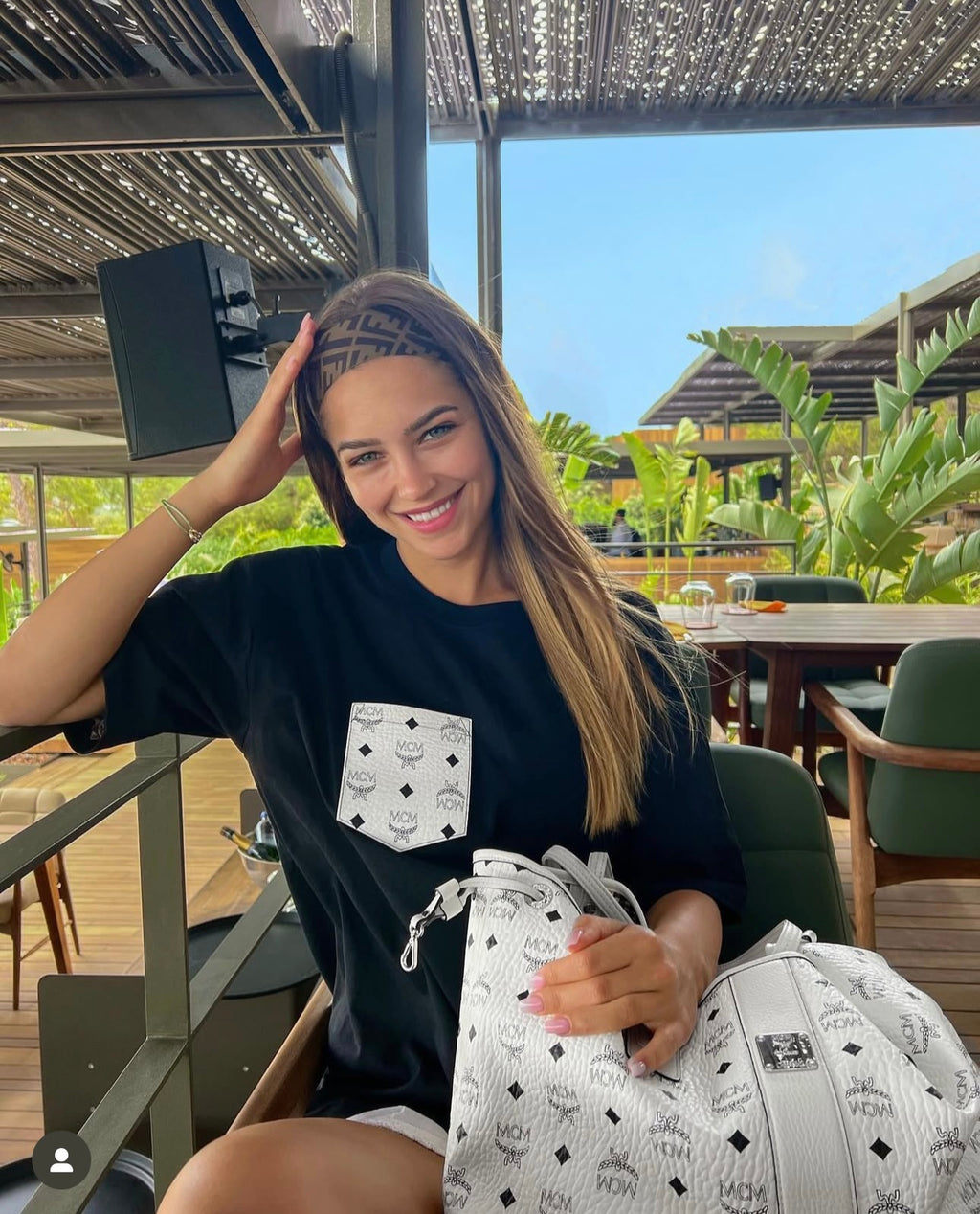 Frauen WHITE Pocketshirt (UNISEX oder Short)